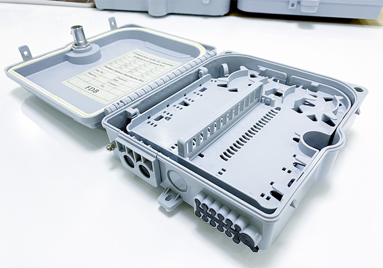 hop-phoi-quang-odf-12fo-ngoai-troi